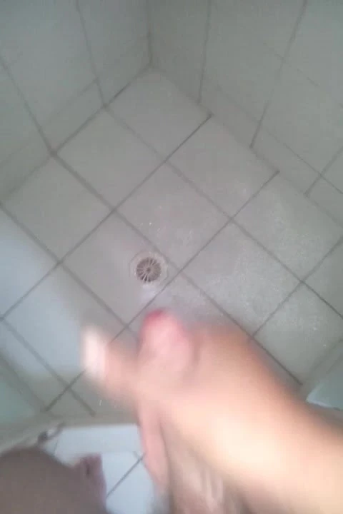 Morning shower wank