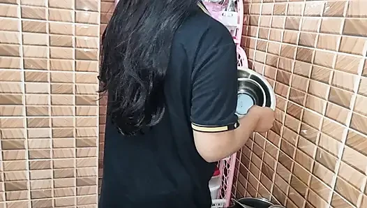 Aku menyetubuhi istriku dia kawat t-shartku hari ini. Video baru suara Bangla