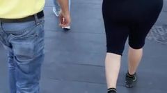 Big booty latin ass leggins