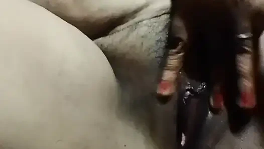 Обнаженная сексуальная горячая деревня дези в новой деревне в обнаженном сексуальном видео