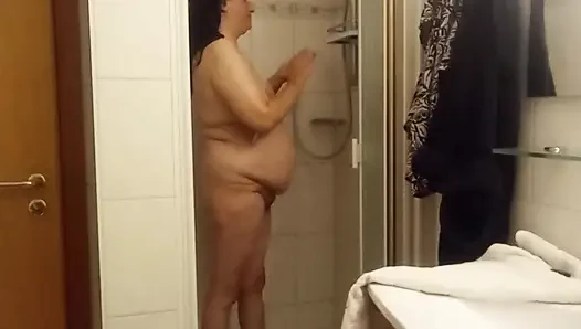 Hot shower, big curves and a lot of femininity...