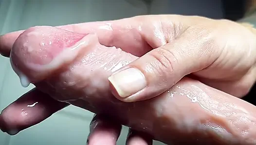 Fetiş.penis ovuyor.yarağa dokunuyor