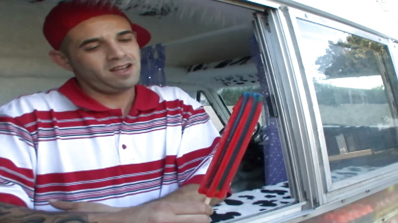 Sexy teen is getting fucked and facialized in ice cream truck