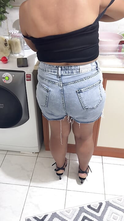 My big ass lover cooking in the kitchen is so