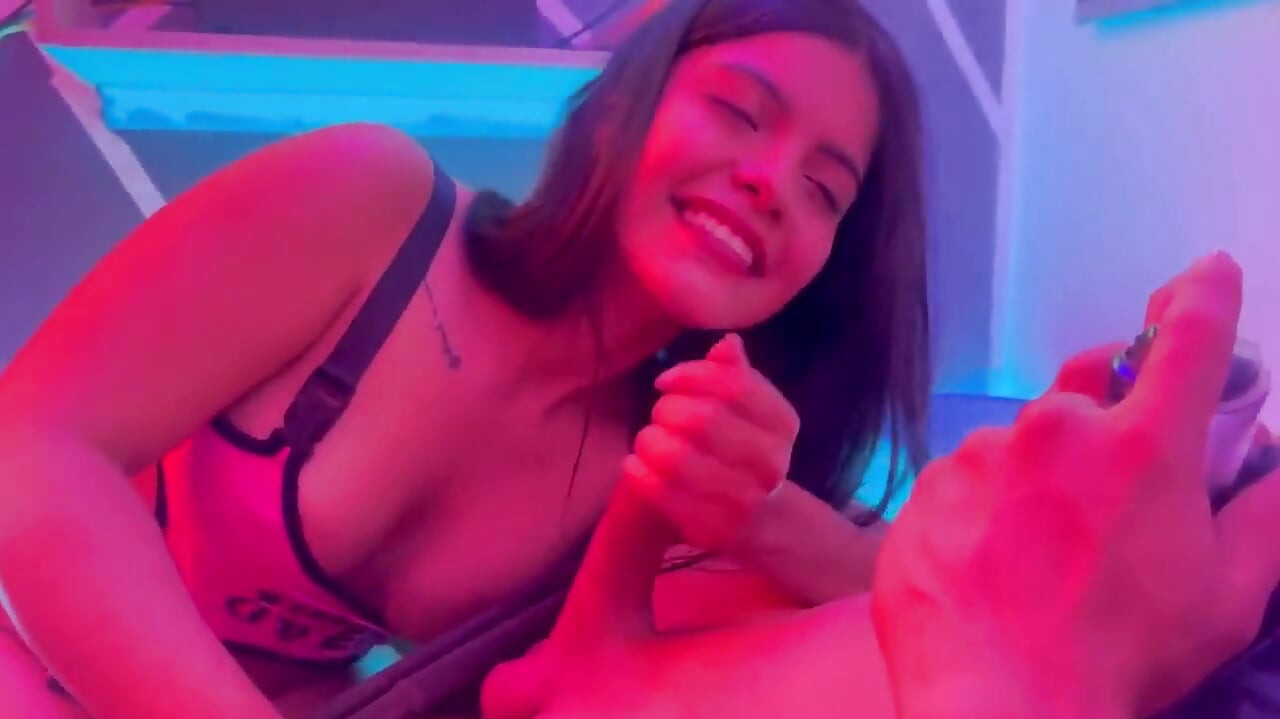 I'm Playing a Video Game and I Get a Blowjob From My Stepsister