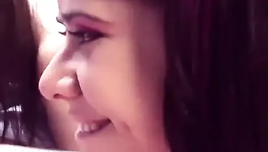 Wanita yang lebih tua masih punya semangat untuk ngentot