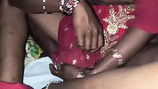 Дама дези в отеле, настоящий звук и настоящее интенсивное целое романтическое настроение со счастливым окончанием