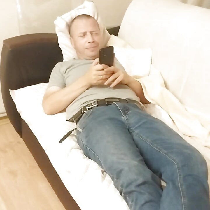 我的妻子在上班前得到精液。