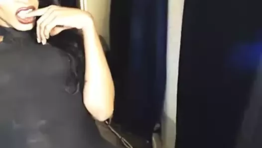 Büyük yaraklı abanoz tgirl vuruş üzerinde kam