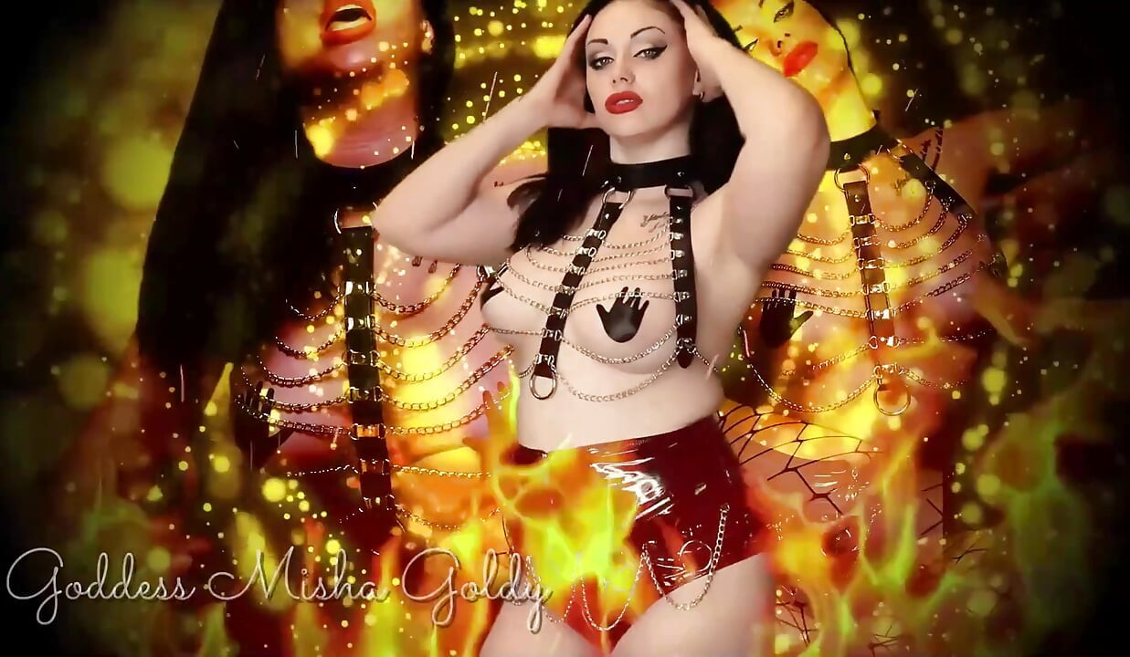 Sip by sip sexy Succubus dostanie twoją duszę!