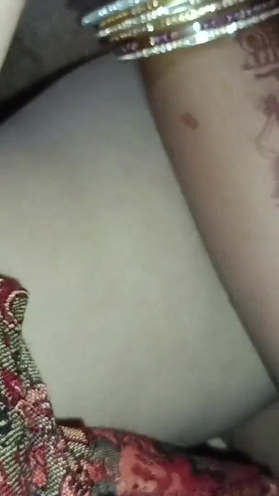 Desi bhabhi ko choda jor- jor se vah boli mujhe chhod do uei chod do india indian bbc vs bhabhi | Clip 1