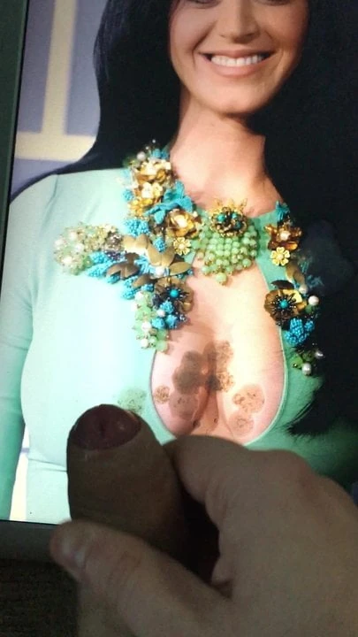 Katy Perry Green Dress Cum Tribute 1