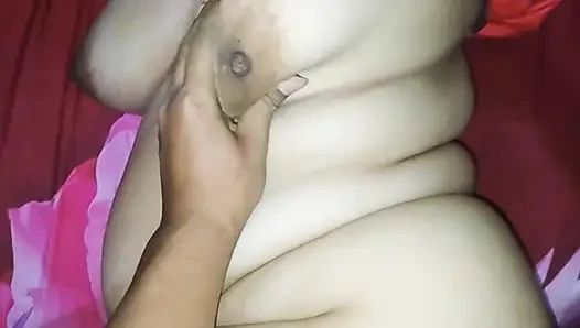 Sexy plump, her crossed style is narrow