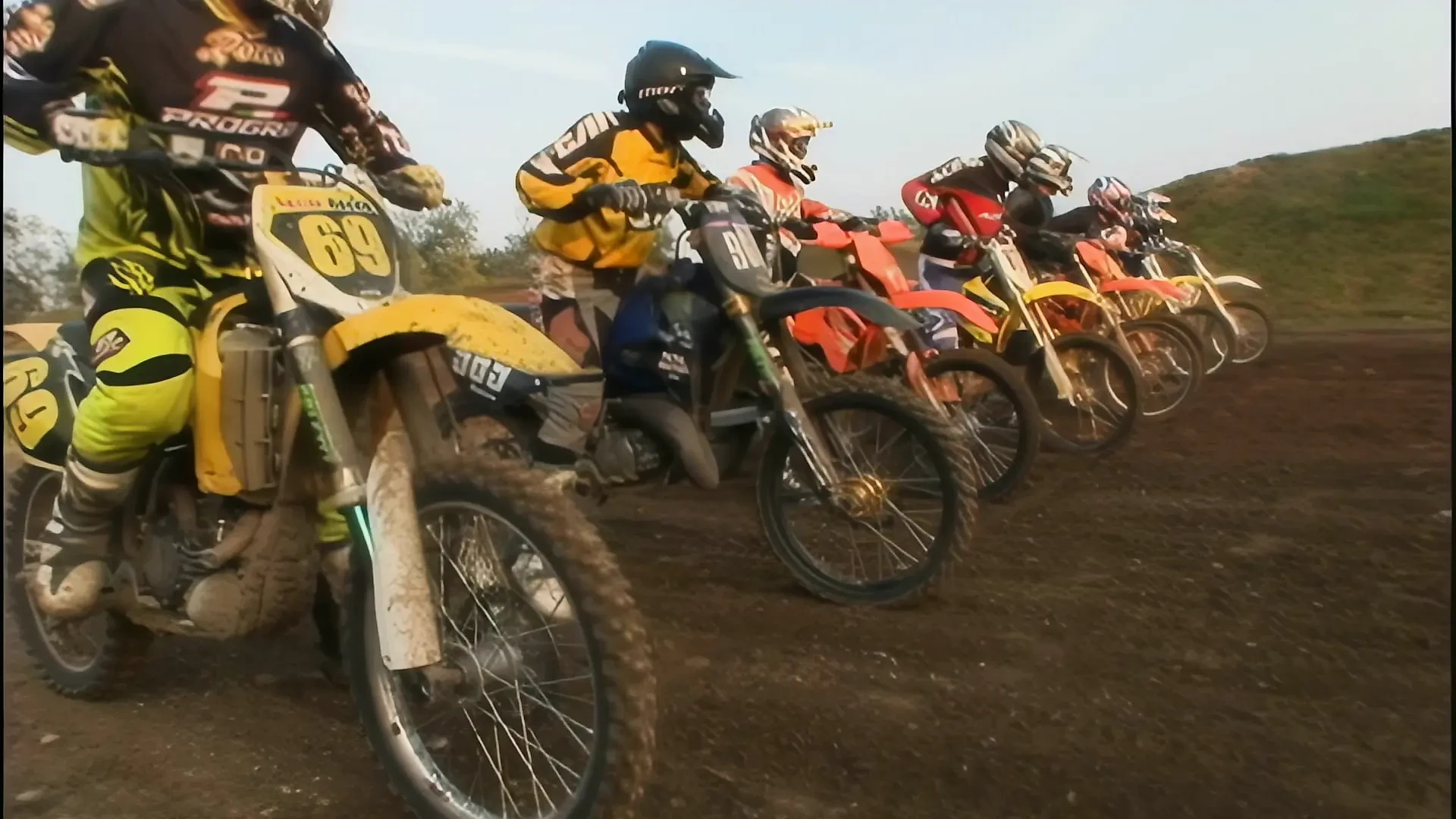 Alice King,betty Saint - moaning,fingering