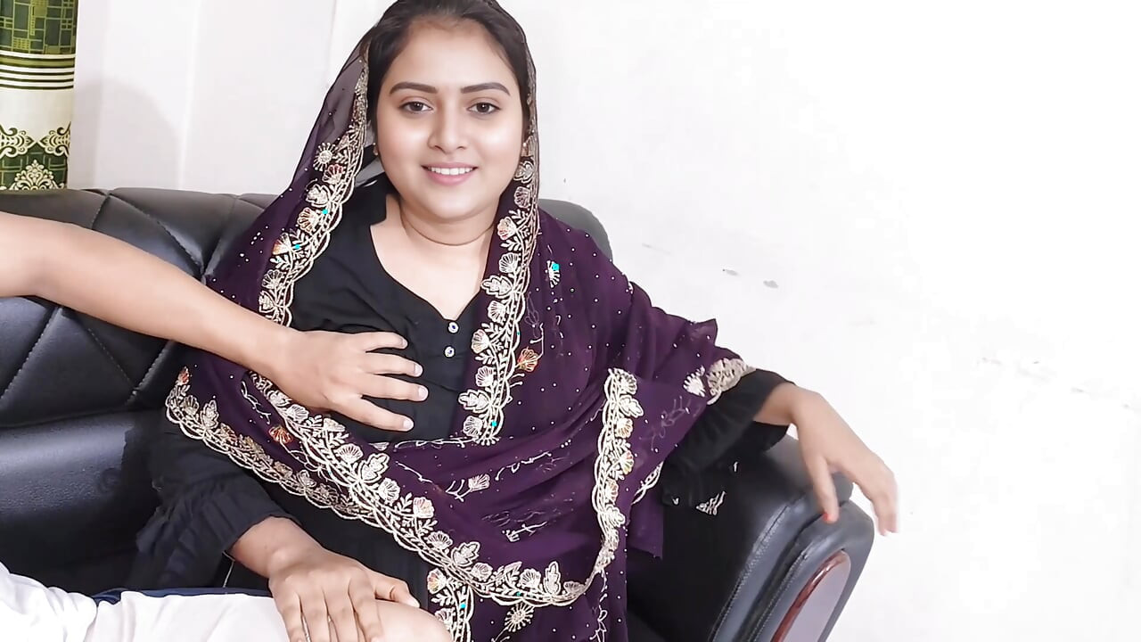Eshita indian Fan came to meet my big fan and went to the fan's house and had sex with him.(Full Bangla Voice)