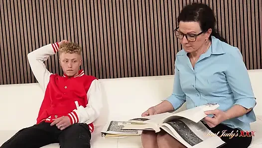 TanteJudysXXX - große reife lehrerin beth McKenna fickt ihren jock-schüler