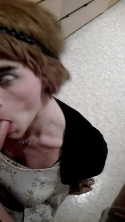 Mimi fucks hart in her holes part1