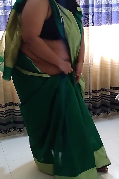 BBW Stepmom Fucks Stepson on Bed When Husband Not at Home