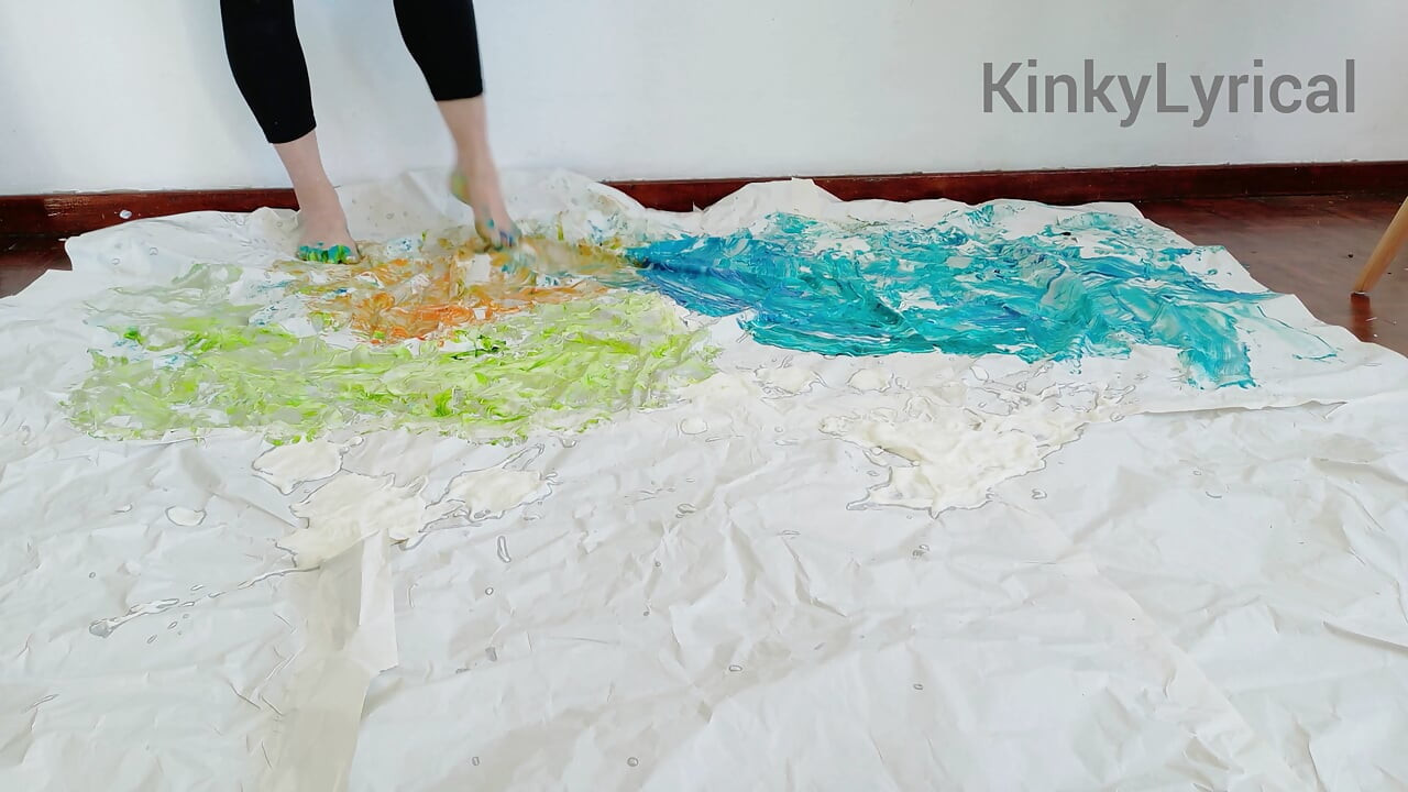 ศิลปะเท้า - ทาสีด้วยเท้า