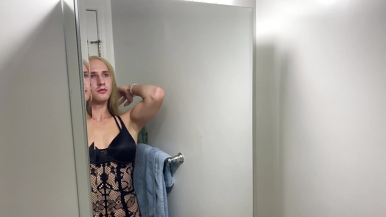 Full Male to Female Crossdressing Transformation