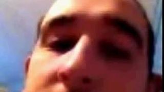 Luca D'ilio si masturba in webcam
