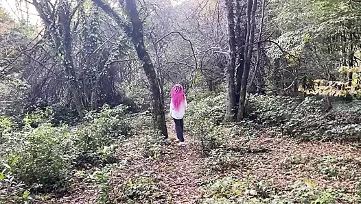 Ich Traf Perverses Devotes Mädchen Im Freien Und Bestrafte Ihre Muschi