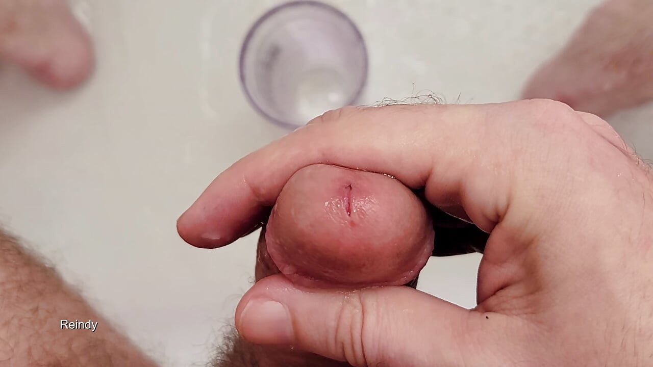 Epic Cum and Piss Fountains From My Pee Hole.