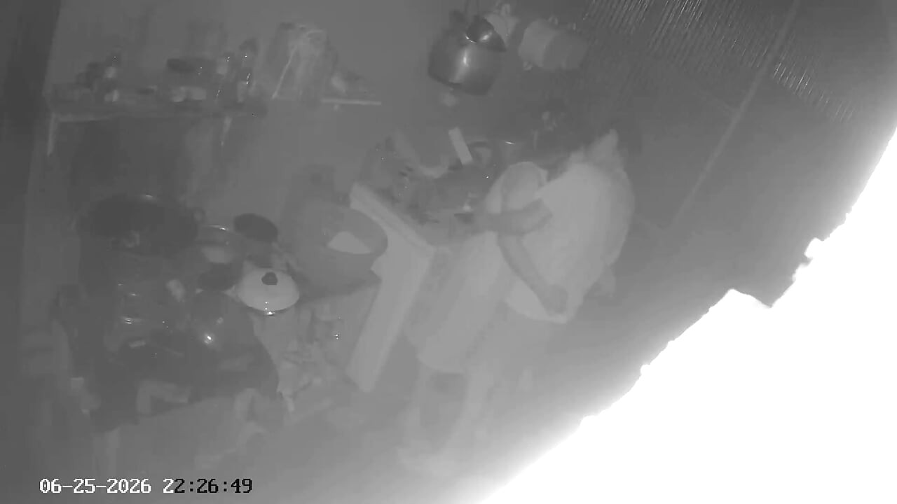 Aku selingkuh di dapur dengan istri bos