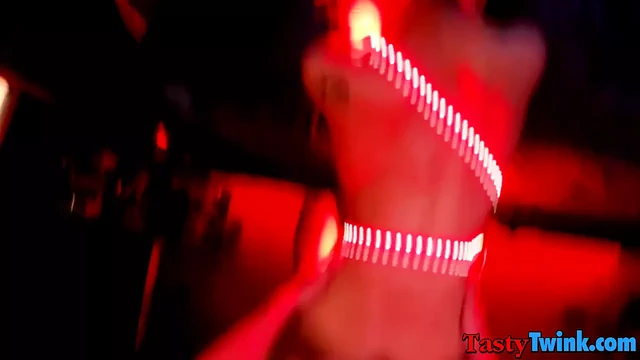 Trace Van De Kamp and Blake Mast have a cock sucking session