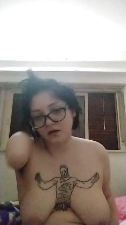 Doble amputada se masturba para vos