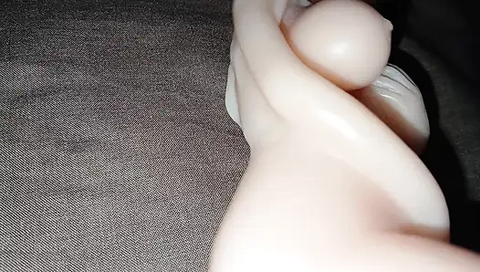 Sesi boneka seks hyper real pov - gonzo style amatir