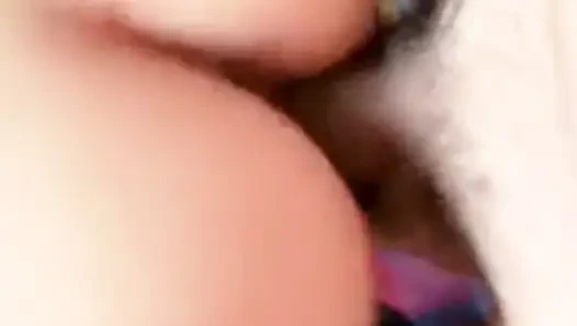 DIA SUKA POSISI TERBAIK GAYA ANJING