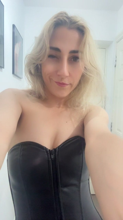 Showcasing my dresses - part 6