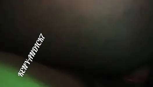 Cewek sange ini ngentot kontol pacarku setelah datang ke rumahnya untuk makan malam