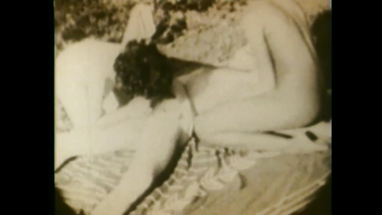 Si jalang muda dan isteri MILF dikongkek dan pancutan mani dalam mulut oleh zakar vintaj besar (filem penuh)