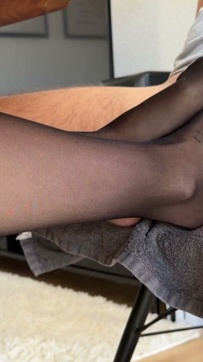Bạn học chán nản thích làm footjob bằng tất nylon | Clip 3
