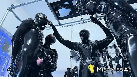 Mistressae & Miss Lilly: Bi-training in Latex
