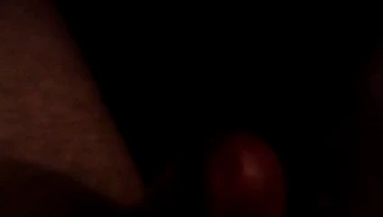 Genç amcık oyuncağı boşalıyor
