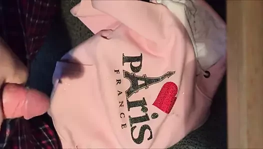 Yumuşak pembe sweatshirt ile mastürbasyon