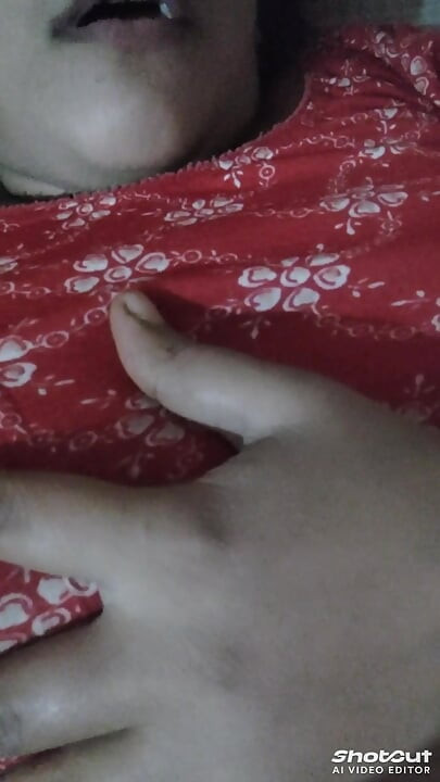 Sexy Boobs Milk Bite Prone Videos Desi Bhabhi Ki Desi Boobs