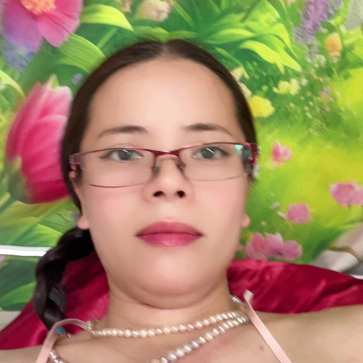 Pussy and toy