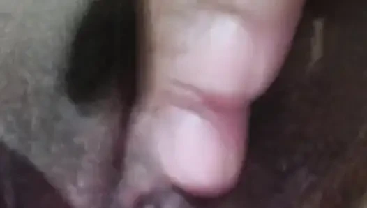 Esmer kadın evde mastürbasyon yapıyor