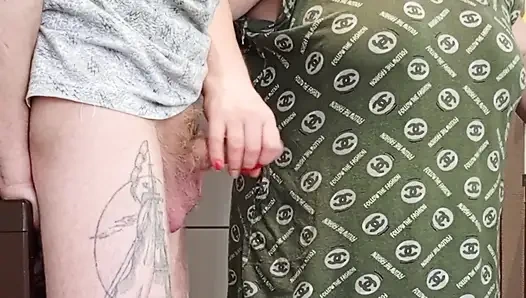 Cum in Stepmom's Mouth After Jerking off and Blowjob