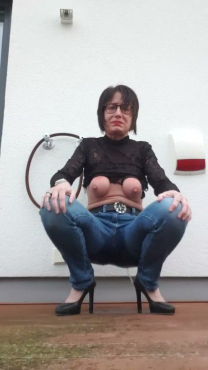 Squirt in Jeans | Clip 1