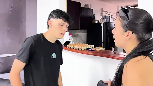 THE DELIVERY GUY COMES TO MY APARTMENT, BUT I DON'T HAVE ANY MONEY TO PAY HIM, SO I PAY HIM BY HAVING SEX WITH HIM