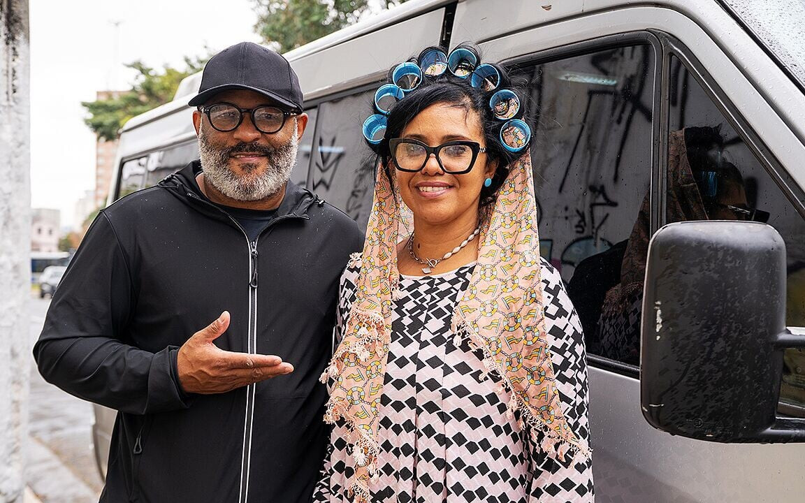 Bunda madura destruída no meu ônibus de condução