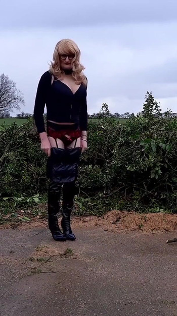 Jaw-dropping moment from "Crossdressing in the Countryside"
