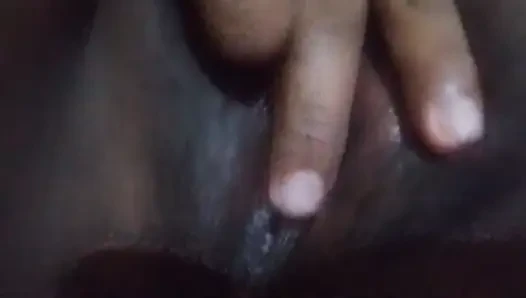 Mujer cachonda no se aguanta las ganas