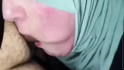 Sansürsüz bir adamla konuşmak için iyi bir kırbaçlandım
