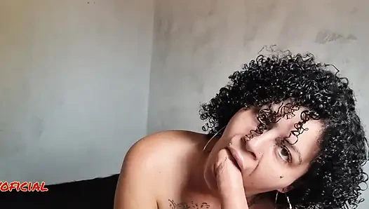 Одна дома! Я использовала свою игрушку, чтобы кончить